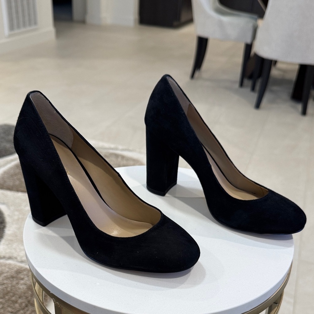 Ann Taylor Block Heel Pumps, S - 5 1/2, Perfect Condition, Black Suede